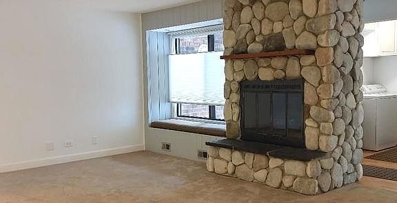 3rd image of 1028 Shannock Ln