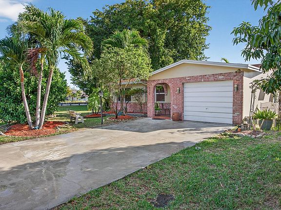 2nd image of 910 NW 49th Court