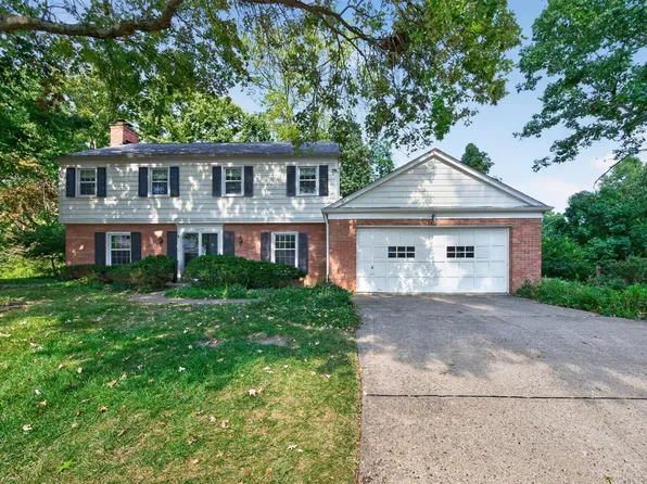 6402 Westover Cir, Cincinnati, OH 45236