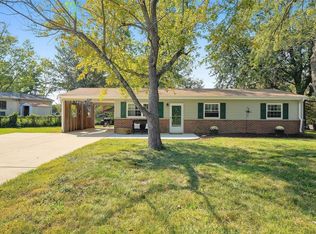 236 Warner Ct, Ballwin, MO 63021