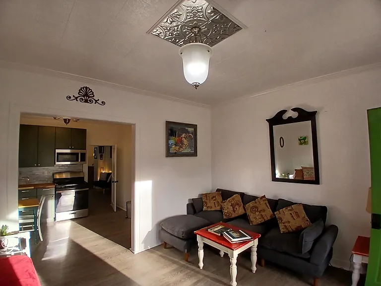 402 S Chestnut St #402 — Photo 3