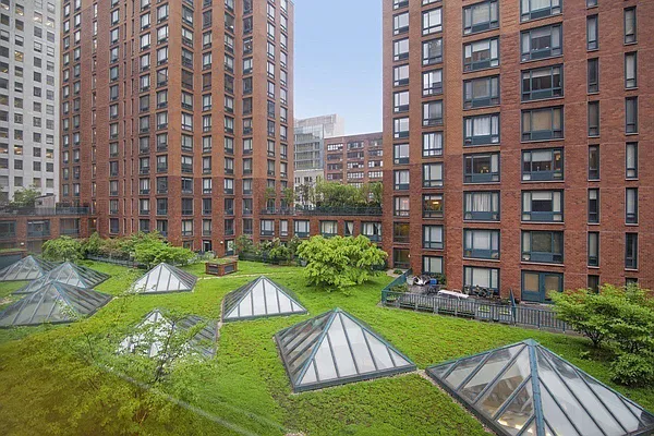 Rented by Corcoran | media 8