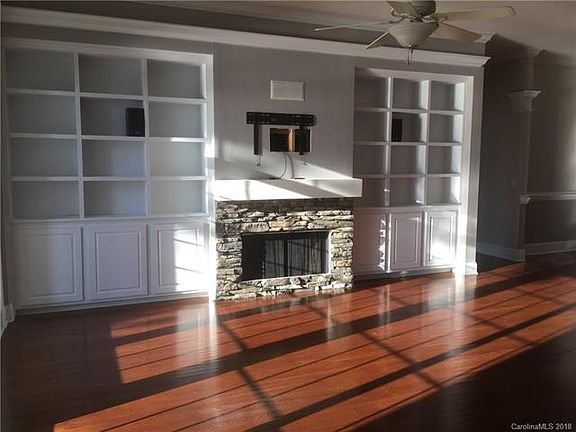 5th image of 171 Harbor Cove Ln