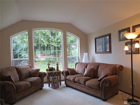 5th image of 2909 Sienna Dr SE