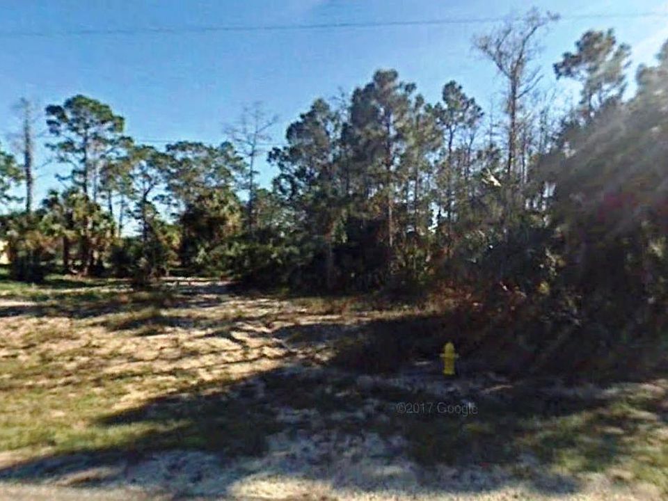 2nd image of 8049 Sandalwood Cir