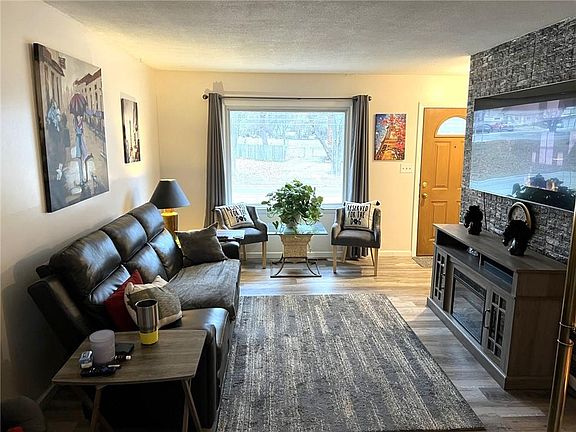 5th image of 12004 Armitage Dr