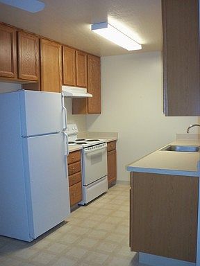 1st image of 348 Estabrook St APT 102