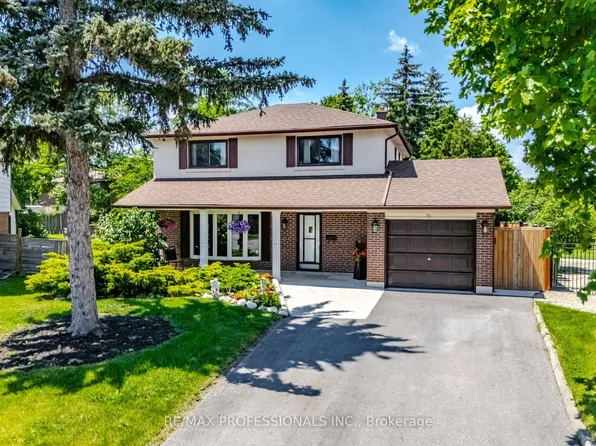 74 Ringway Cres, Toronto, ON M9W 1X4