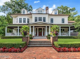 8 Ridge Road, Rumson, NJ 07760