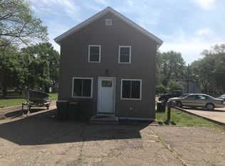 229 S Meridian St APT 3, Belle Plaine, MN 56011
