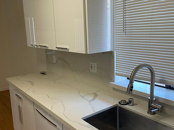 5th image of 35 El Camino Real #1