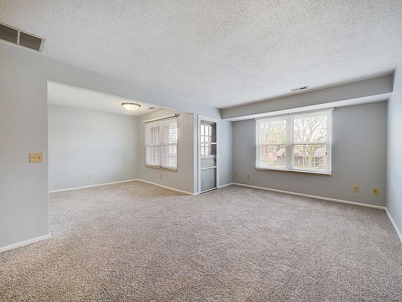 2nd image of 1355 Mar Del Dr APT 6
