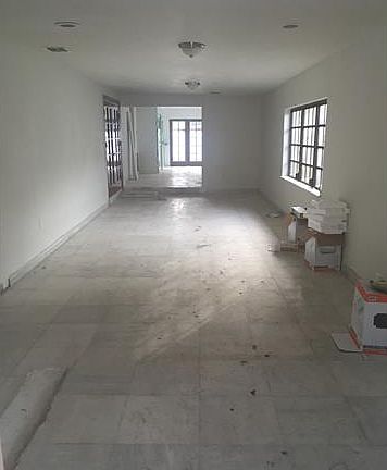 5th image of 417 NW 35th Ave