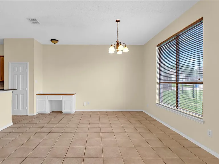 2023 Lairds Dr — Photo 32