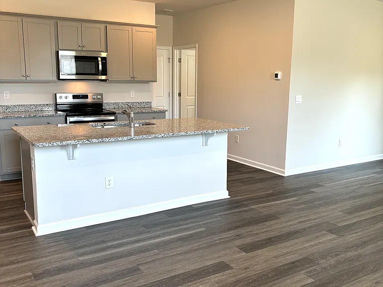 100 Kelsey Ct — Photo 9