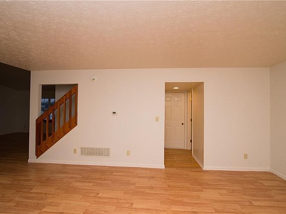 4th image of 4204 Spire Dr