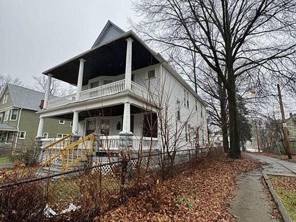 2nd image of 1428 E 94th St