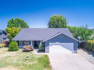 2948 Golden Aspen Dr, Grants Pass, OR, 97527