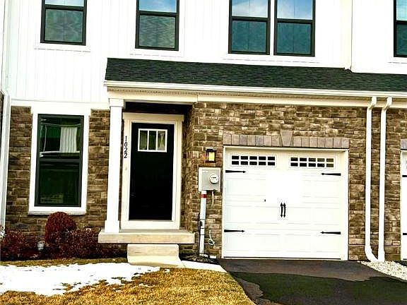 2nd image of 1022 Watson Court Upper