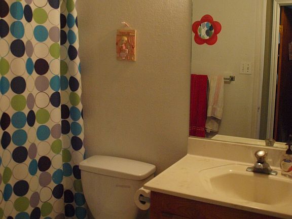 2nd image of 130 Stephanie Ln