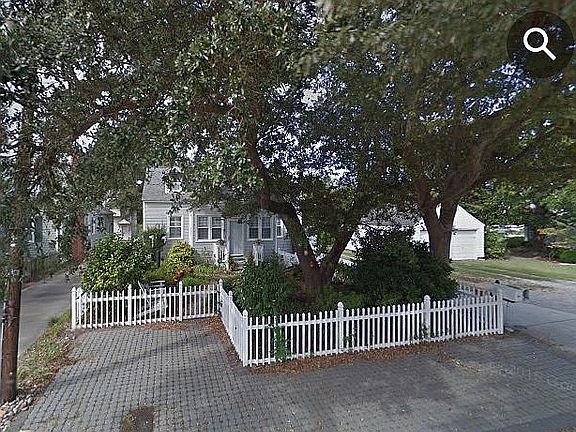 5th image of 207 72nd St