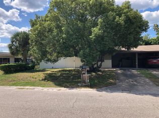 10701 Hibiscus Dr, Port Richey, FL 34668