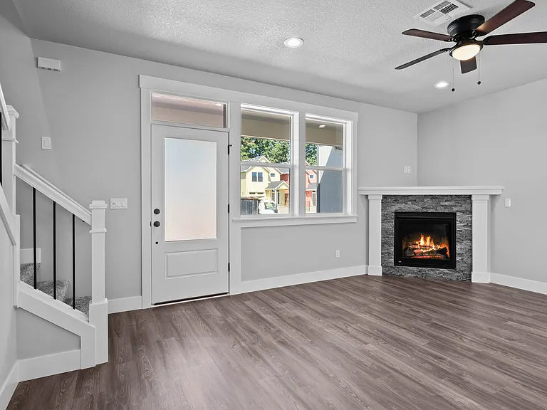 1085 Sassafras St #1085 — Photo 8