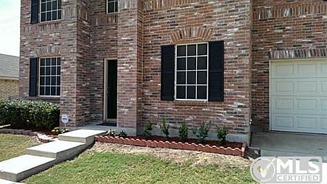 2nd image of 3311 Spur Dr