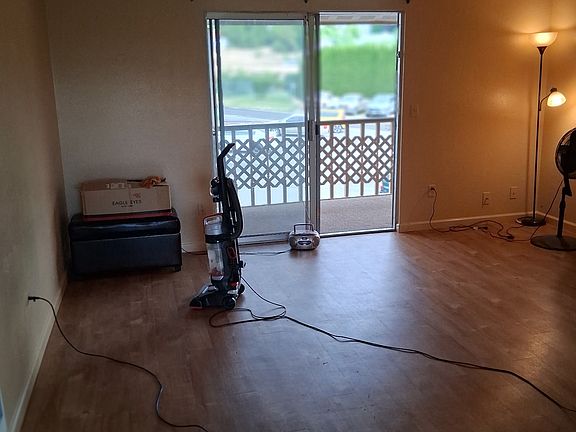4th image of 306 N 34th St #306E