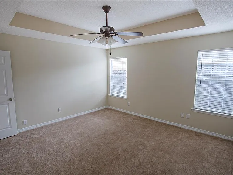 2159 Seasons Ct — Photo 7