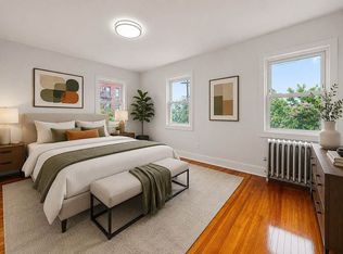 194-21 Hollis Ave, Jamaica, NY 11412