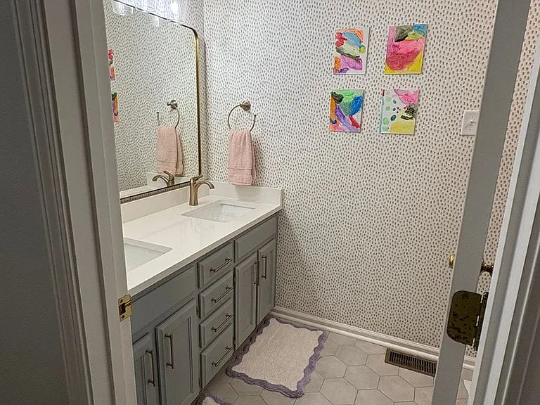 5 Saint Thomas Ct — Photo 32