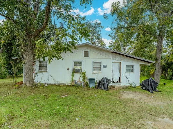 100 W Lott St, Broxton, GA 31519