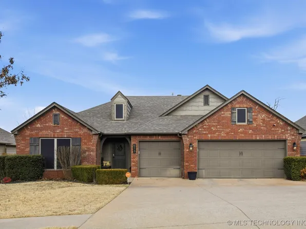 513 W 51st Pl, Sand Springs, OK 74063