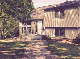 303 Station St, Coventry, RI 02816