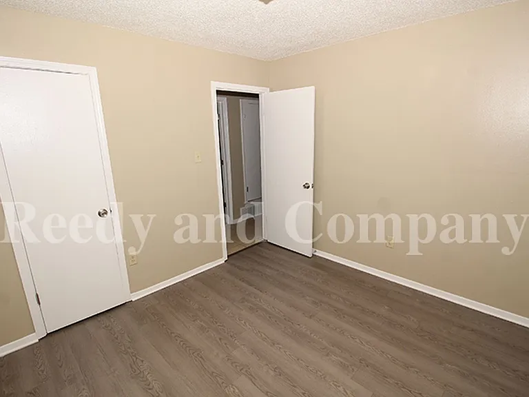 8401 Old Forge Rd — Photo 12