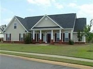 325 Lovorn Cir, Warner Robins, GA 31088