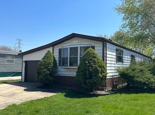 606 Tanglewood Rd, Matteson, IL 60443