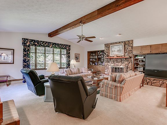 5th image of 1769 Oak Grove Dr S