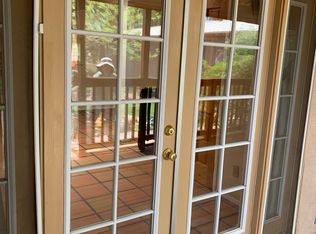 633 Cedar St NE, Albuquerque, NM 87106