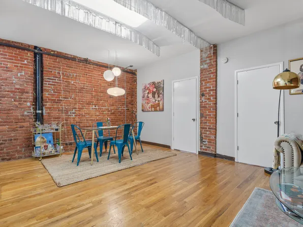 93 Seigel Street image 1 of 5