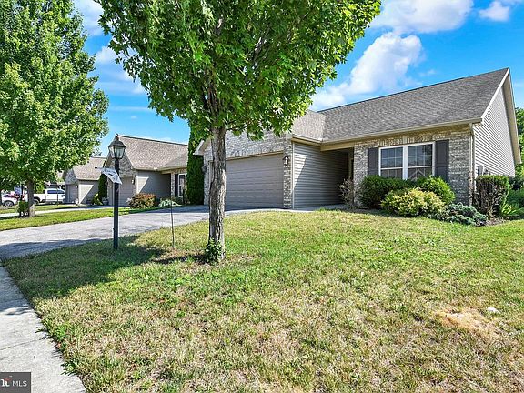 3rd image of 63 Keswick Dr