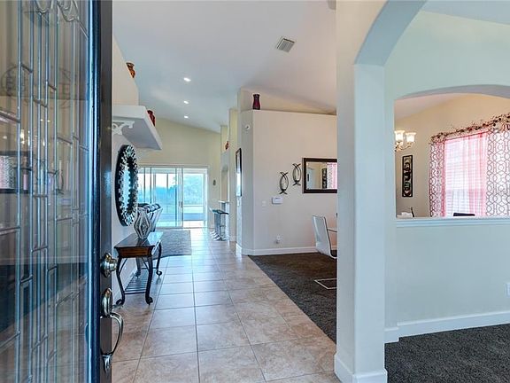 5th image of 150 Golf Aire Blvd