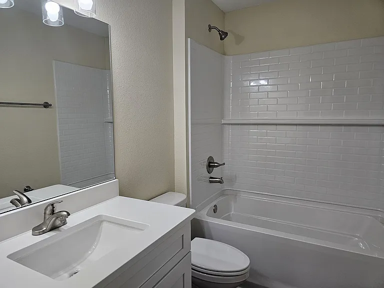 11661 N Kenlake Cir — Photo 7