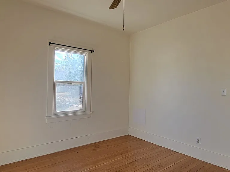 930 Barr Ave — Photo 23