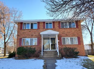 2426 County Road I APT 1, Saint Paul, MN 55112