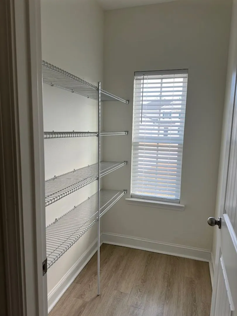 For Rent — Photo 4