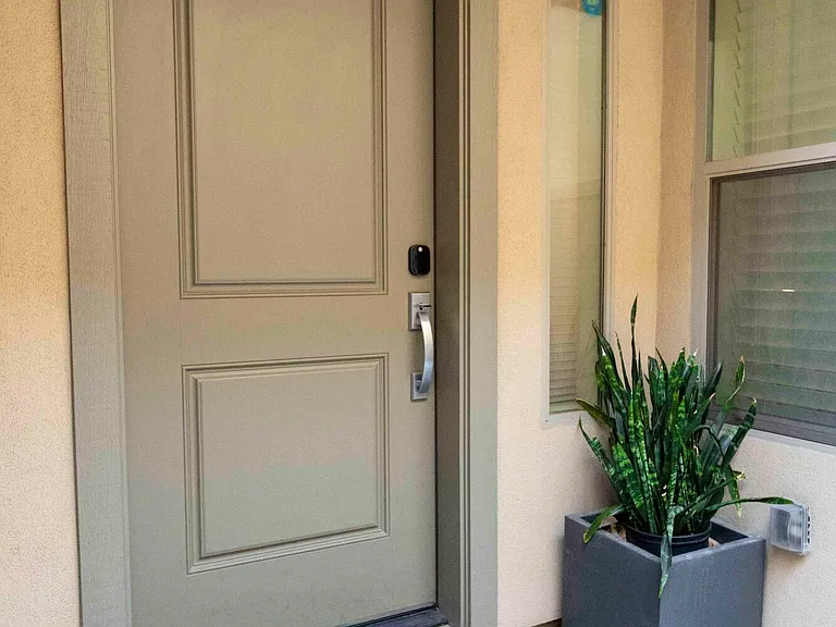 3113 E Danbury Rd #22 — Photo 3