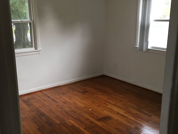 4th image of 7403 Roanoke Ave