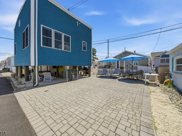 105 W Dune Way, Toms River Township, NJ 08735
